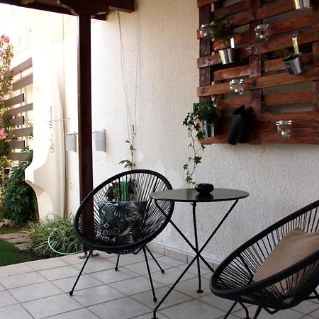 Beachfront Garden Apartment- Atlas Complex Loutraki  Eksteriør bilde