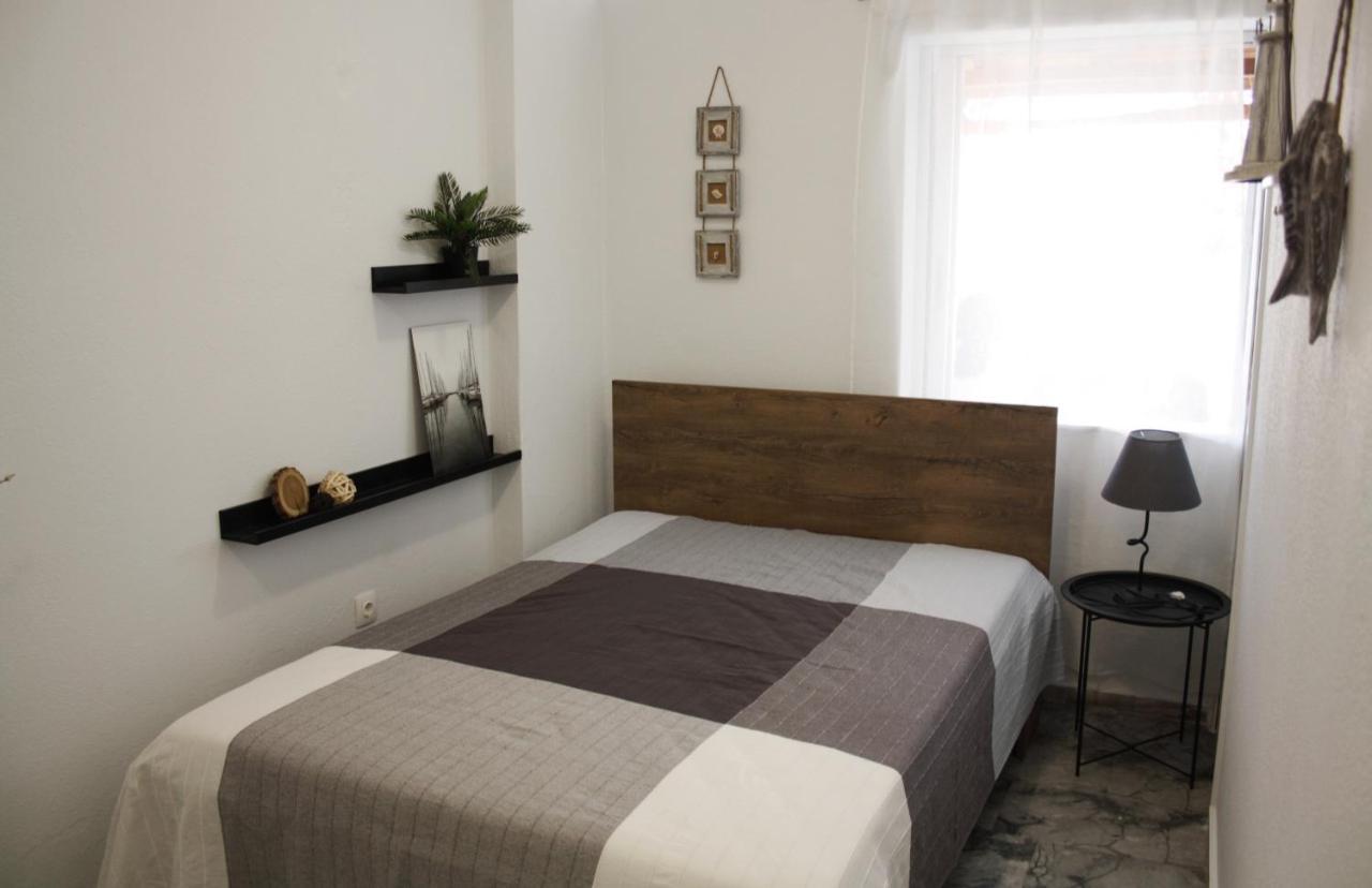 Beachfront Garden Apartment- Atlas Complex Loutraki  Eksteriør bilde